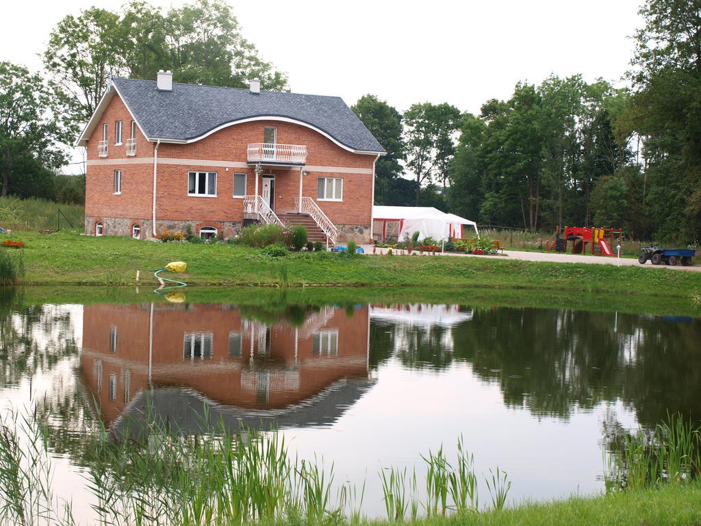 Guest House Kalnu pūpoli Šenheida Extérieur photo