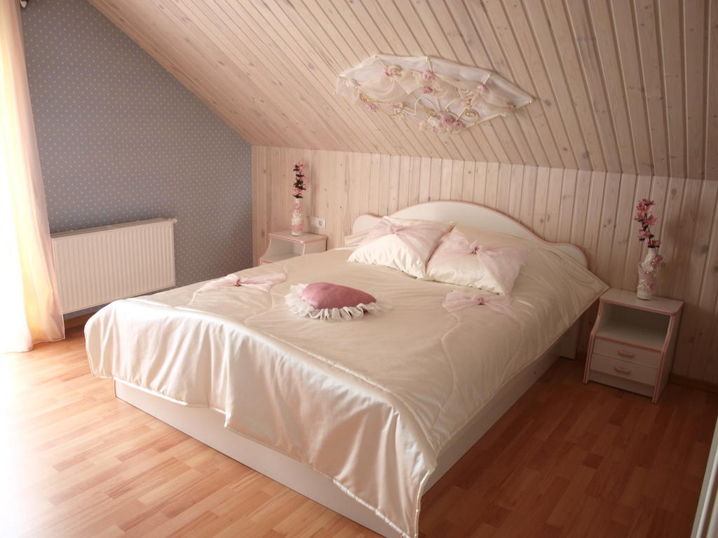 Guest House Kalnu pūpoli Šenheida Chambre photo