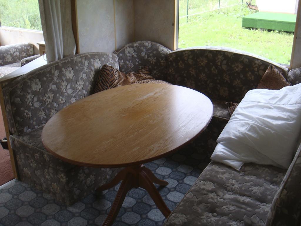 Guest House Kalnu pūpoli Šenheida Chambre photo