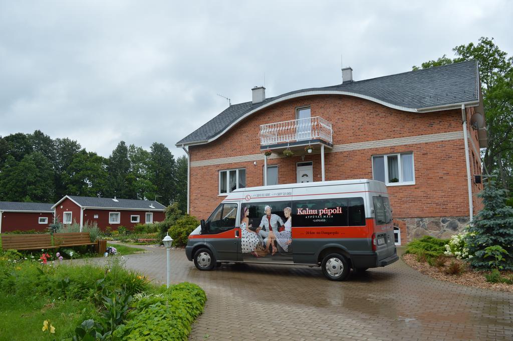 Guest House Kalnu pūpoli Šenheida Extérieur photo